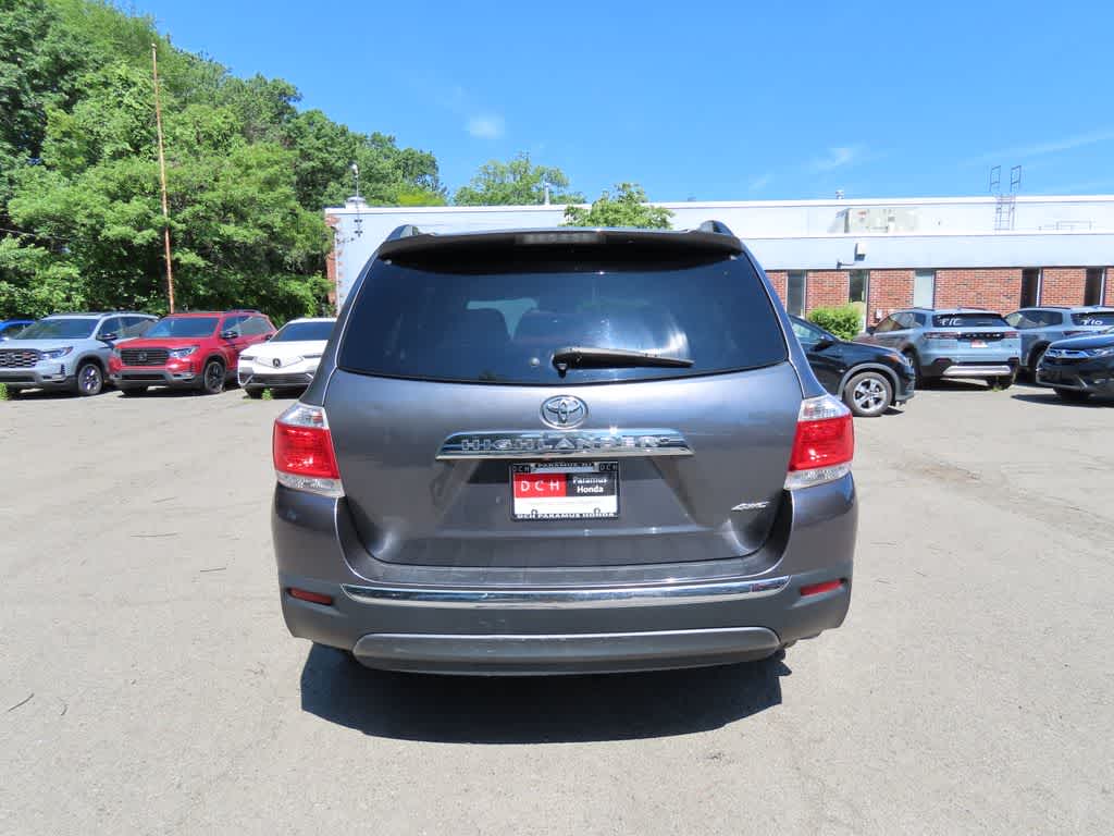 Thumbnail: 2013 Toyota Highlander - 5