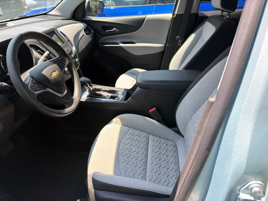 Thumbnail: 2022 Chevrolet Equinox - 9