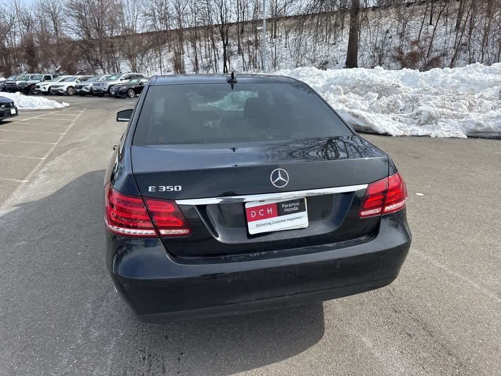 Thumbnail: 2015 Mercedes-Benz E-Class - 20