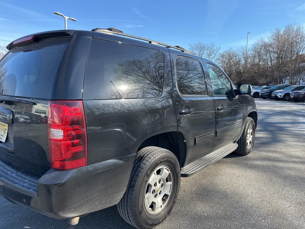 Thumbnail: 2014 Chevrolet Tahoe - 10