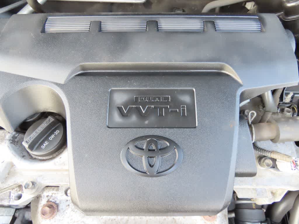 Thumbnail: 2015 Toyota RAV4 - 11