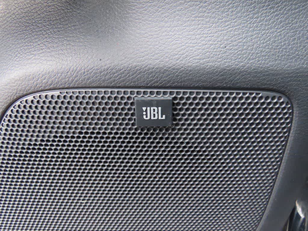 Thumbnail: 2019 Toyota Tacoma - 18