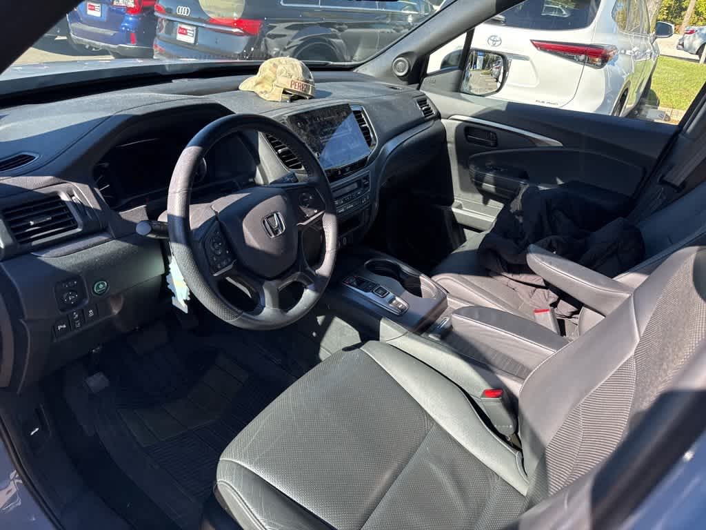 Thumbnail: 2022 Honda Passport - 16