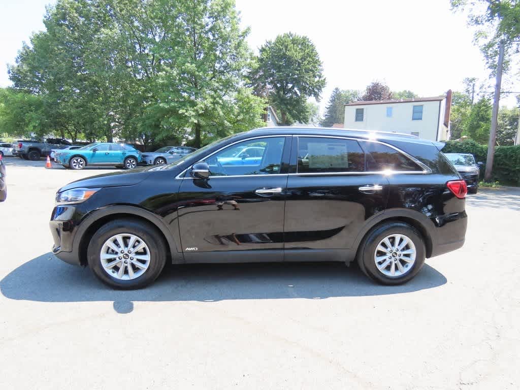 Thumbnail: 2019 Kia Sorento - 3