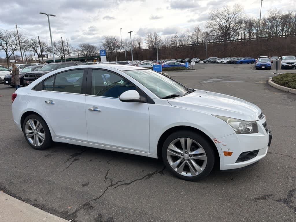 Thumbnail: 2013 Chevrolet Cruze - 18