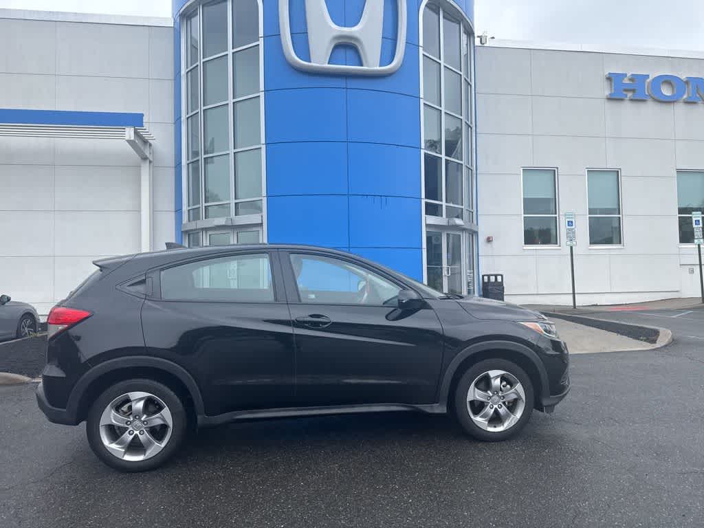 Thumbnail: 2022 Honda HR-V - 5