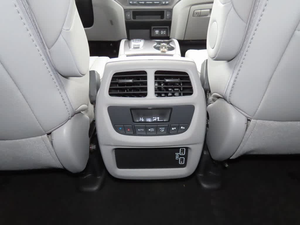Thumbnail: 2022 Honda Pilot - 24