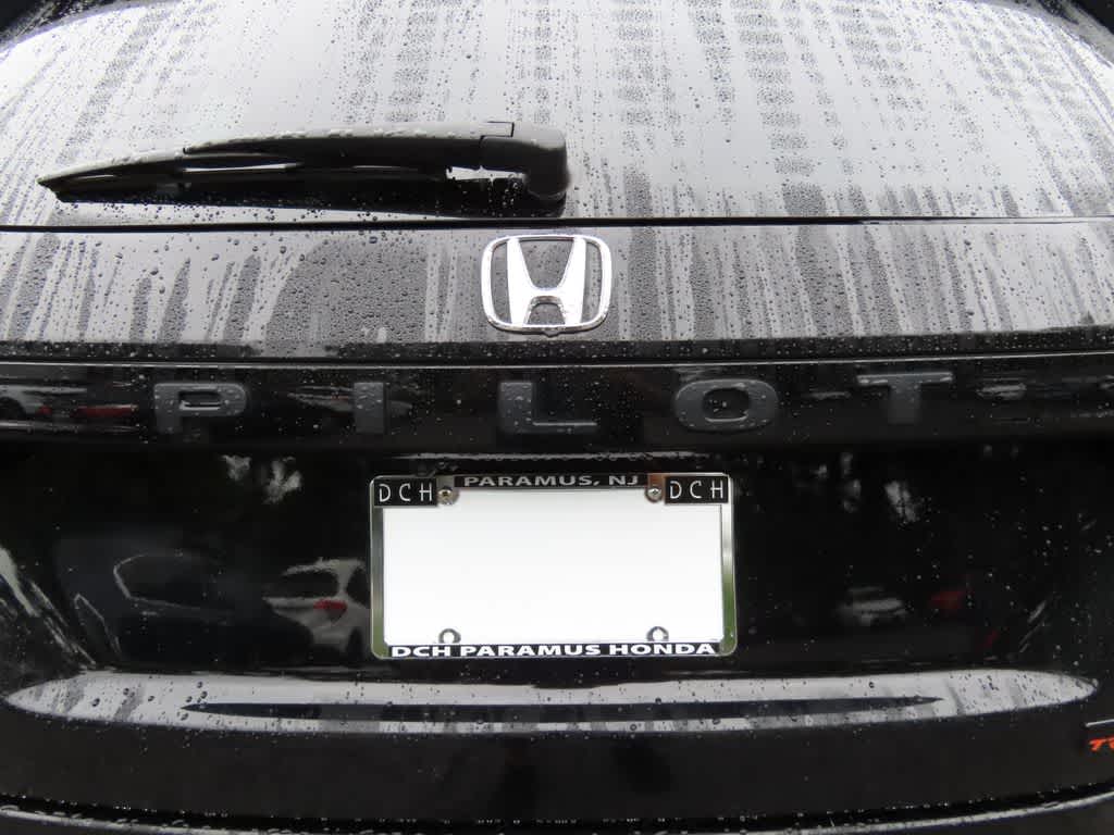 Thumbnail: 2023 Honda Pilot - 6
