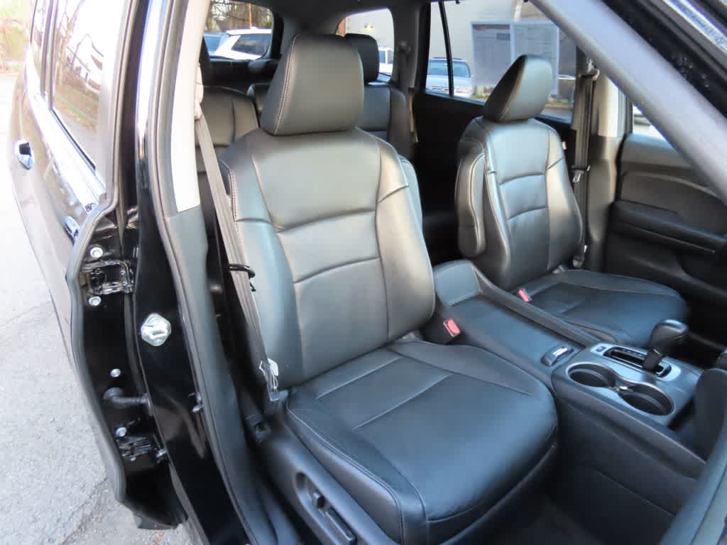 Thumbnail: 2020 Honda Pilot - 19