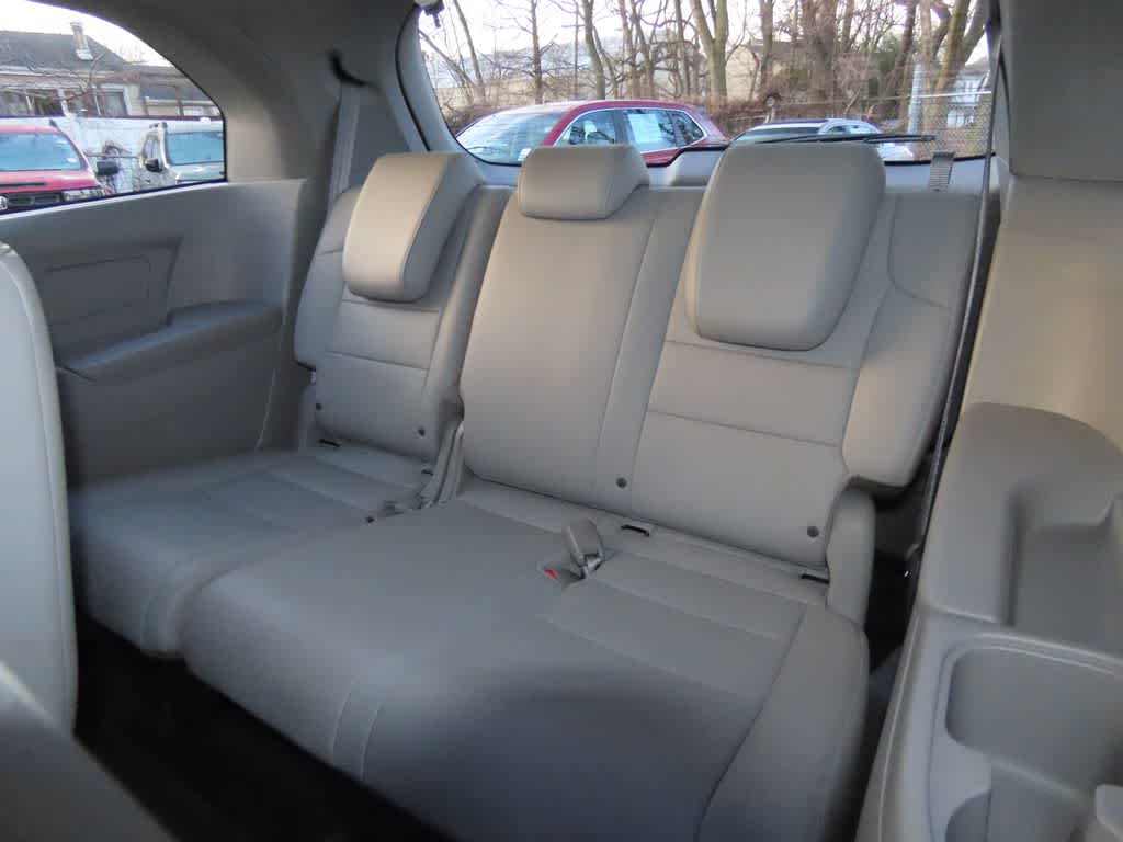 Thumbnail: 2011 Honda Odyssey - 15