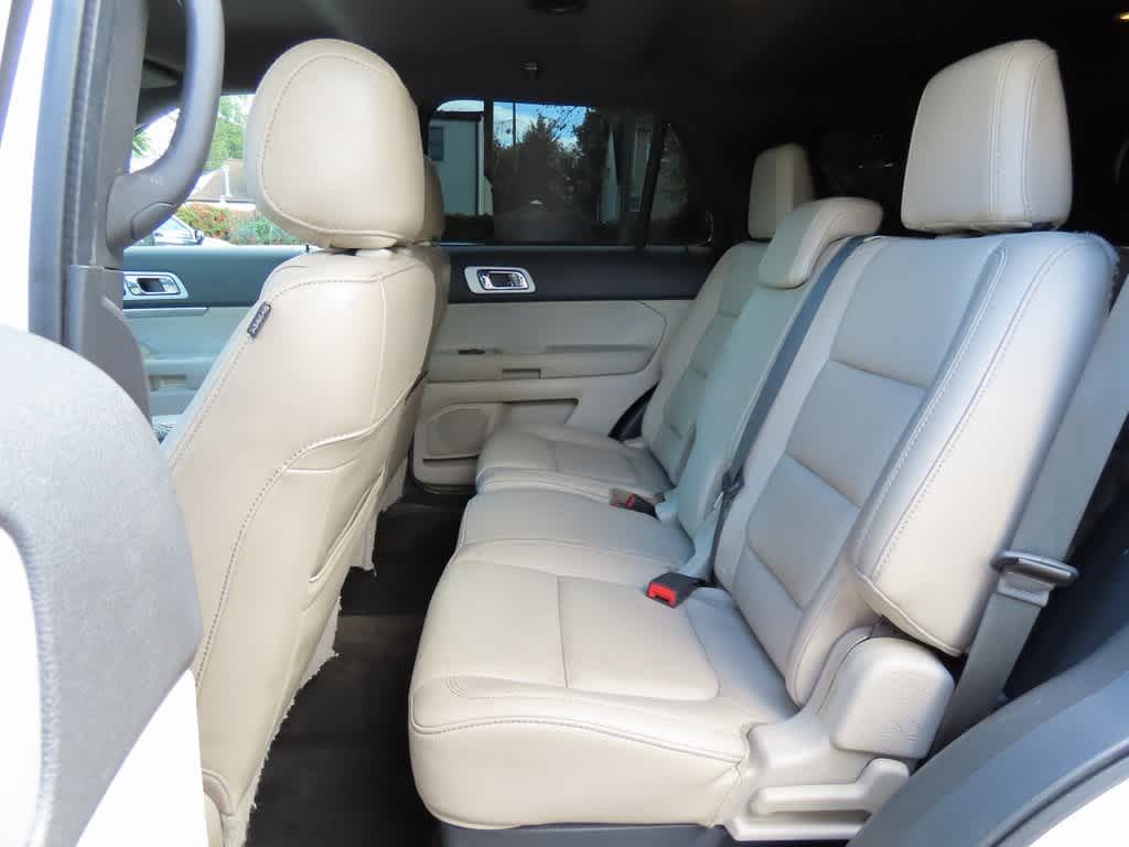 Thumbnail: 2015 Ford Explorer - 14