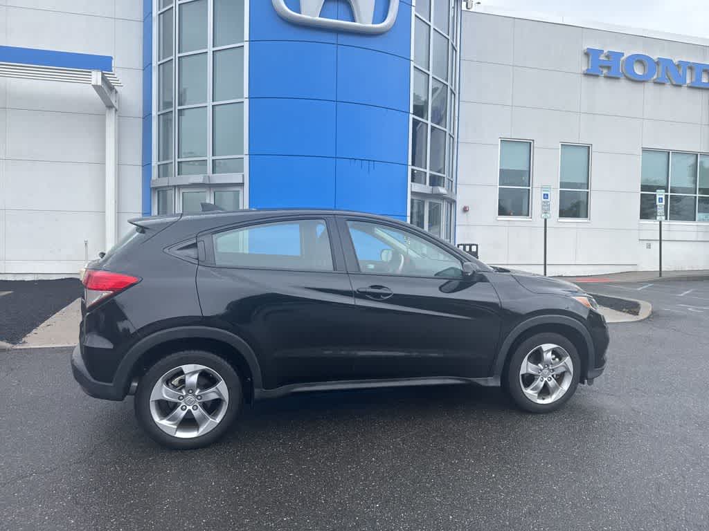 Thumbnail: 2022 Honda HR-V - 6