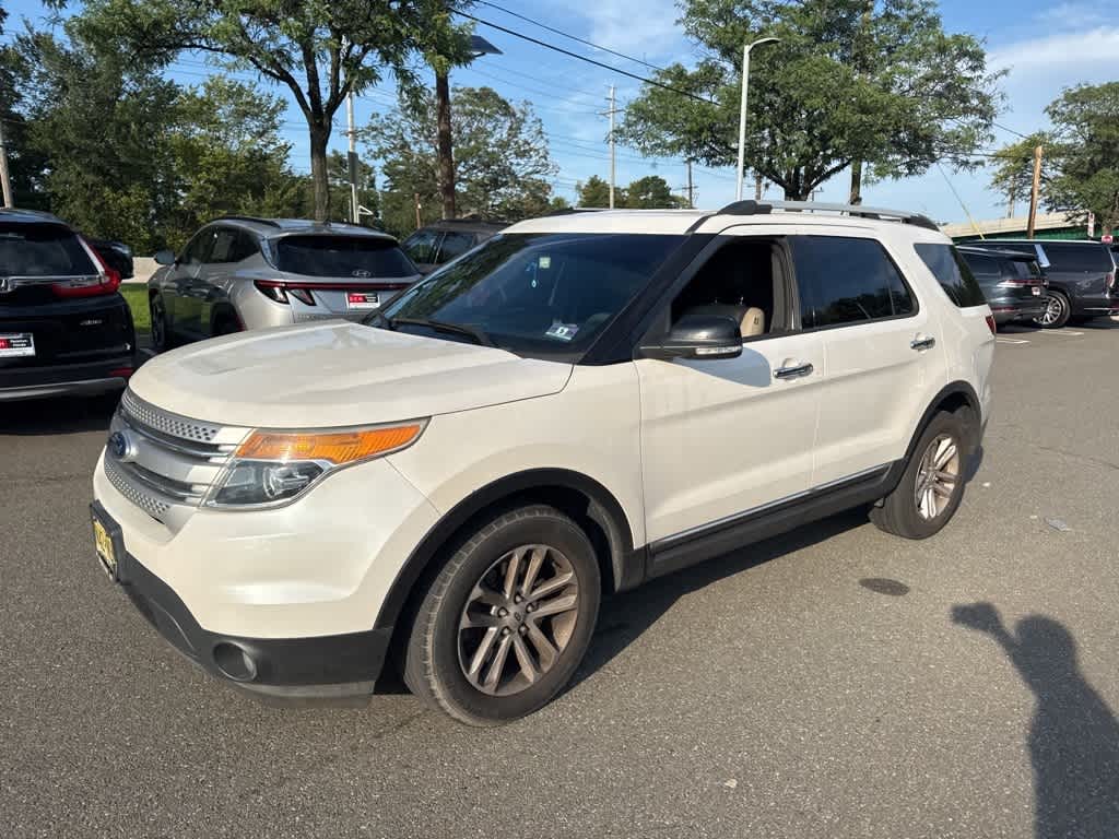 Thumbnail: 2015 Ford Explorer - 4