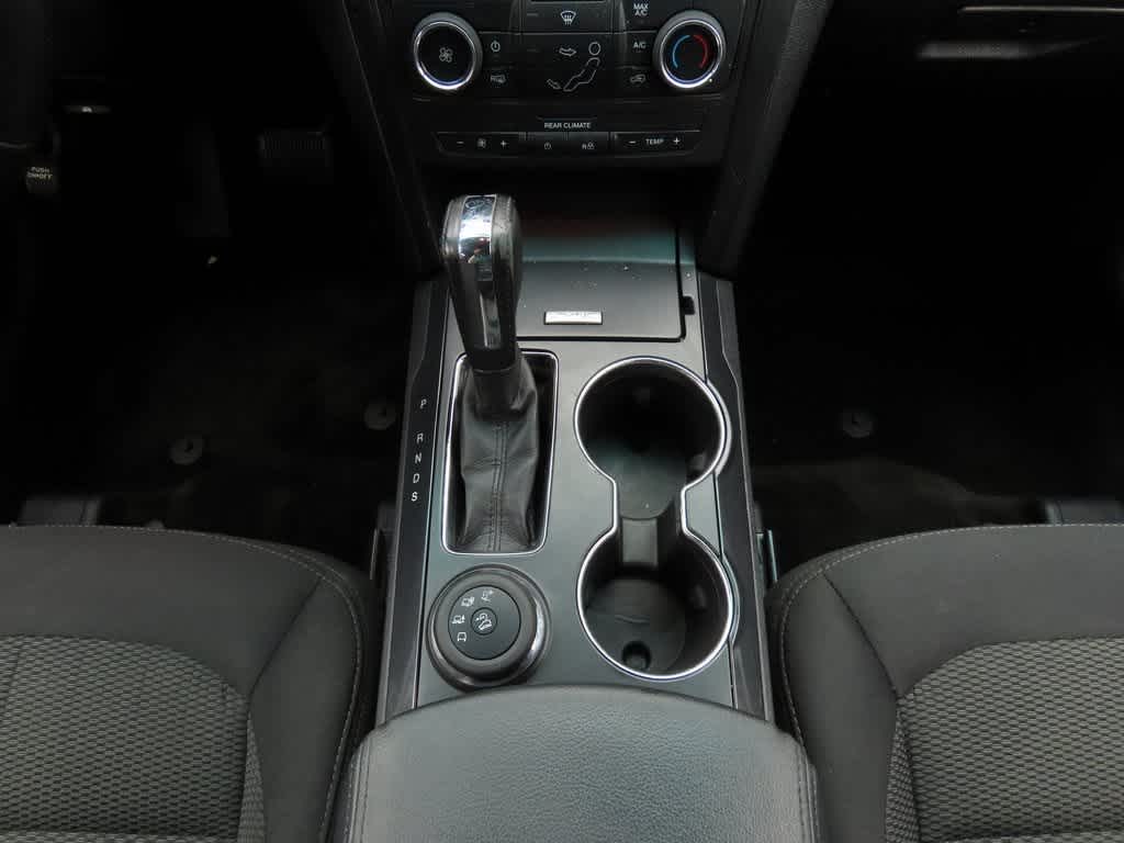 Thumbnail: 2017 Ford Explorer - 22