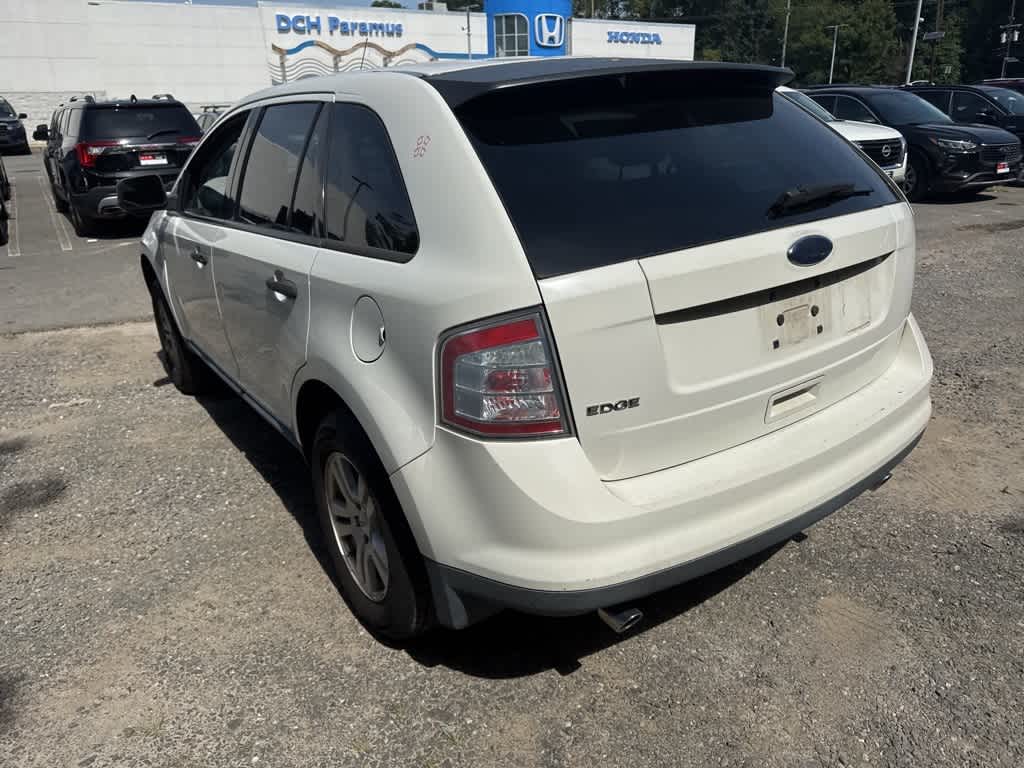 Thumbnail: 2010 Ford Edge - 17