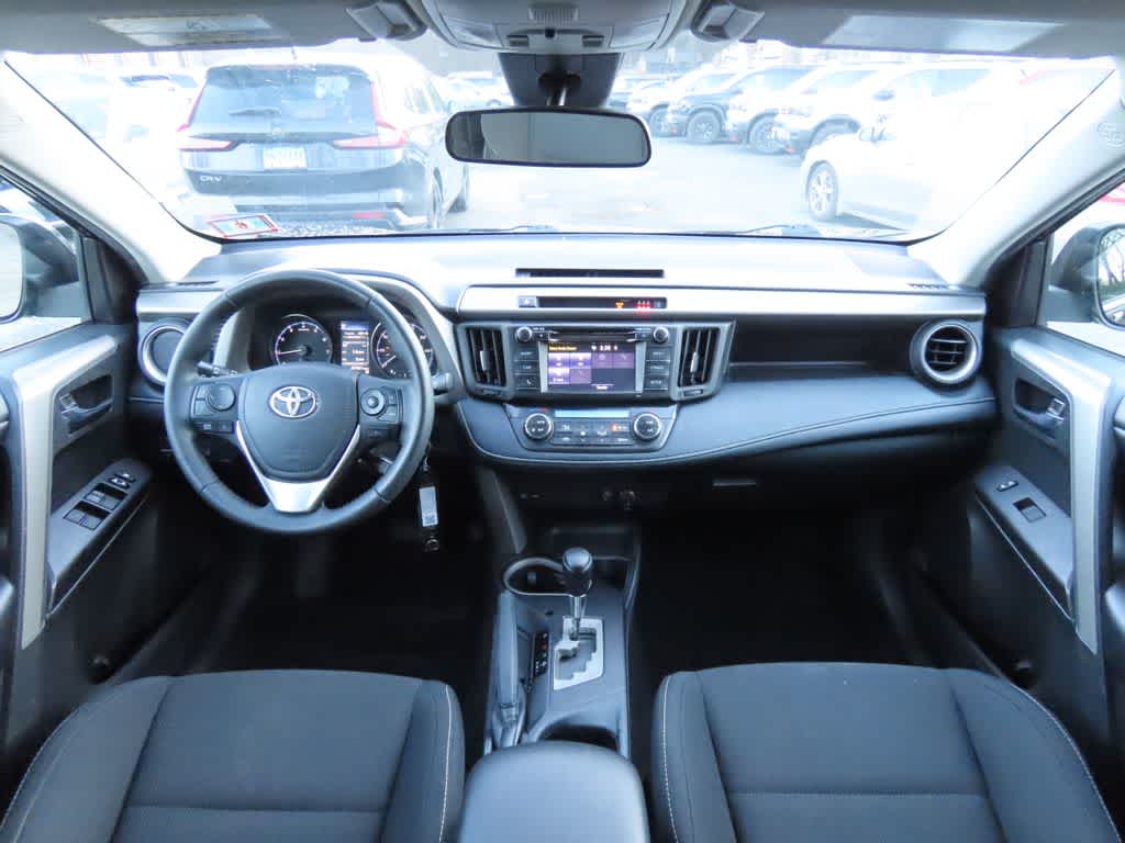 Thumbnail: 2018 Toyota RAV4 - 18