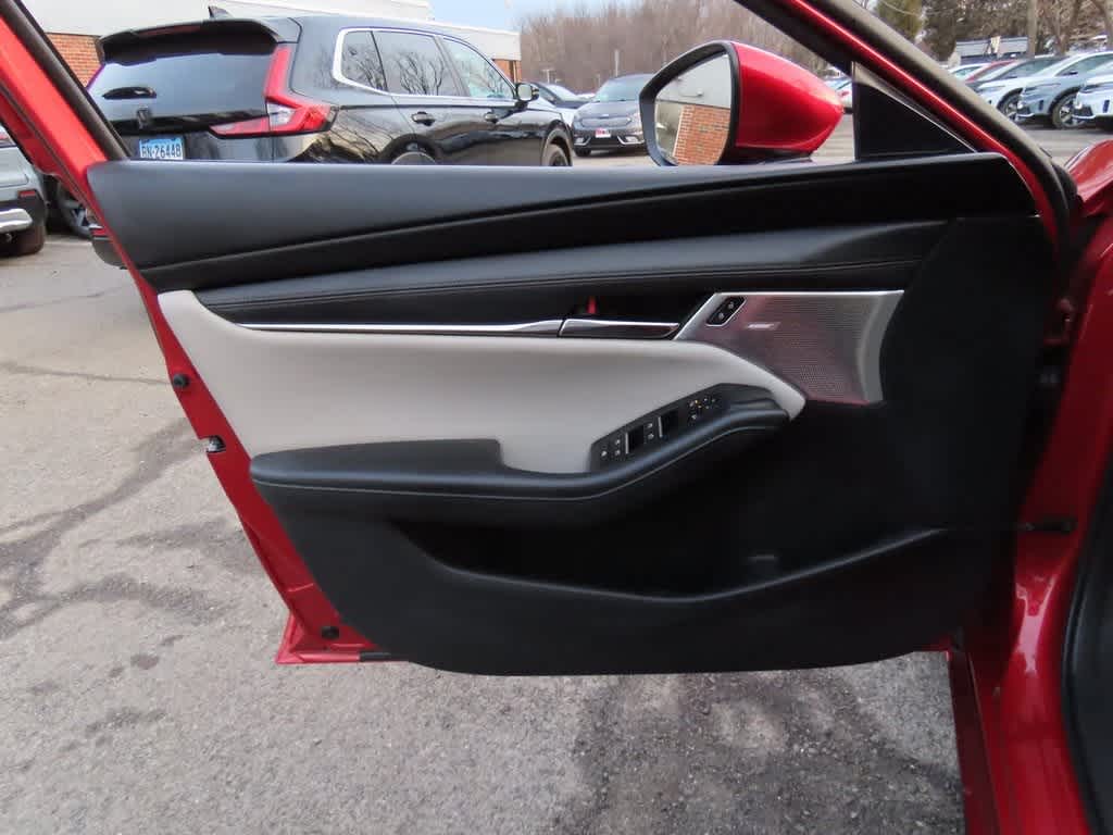 Thumbnail: 2020 Mazda Mazda3 - 15