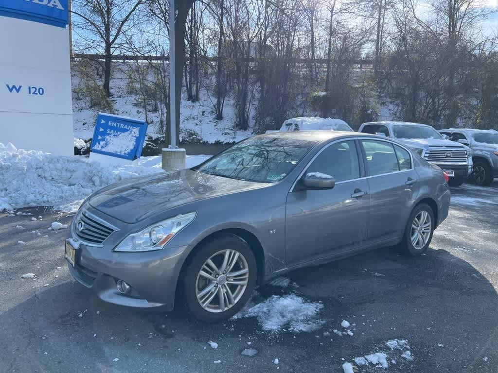 Used 2015 INFINITI Q40 3.7 Sedan