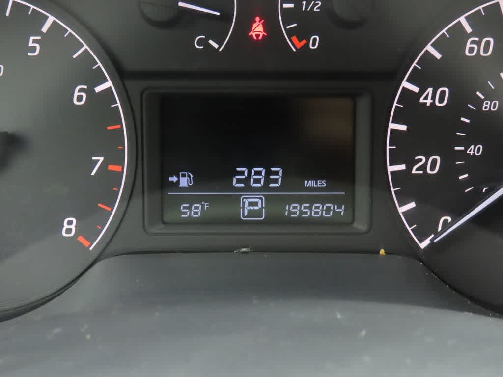 Thumbnail: 2014 Nissan Sentra - 23