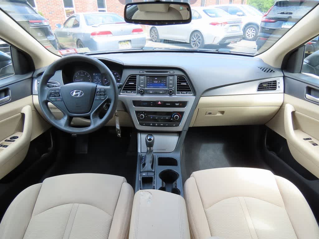 Thumbnail: 2015 Hyundai Sonata - 17