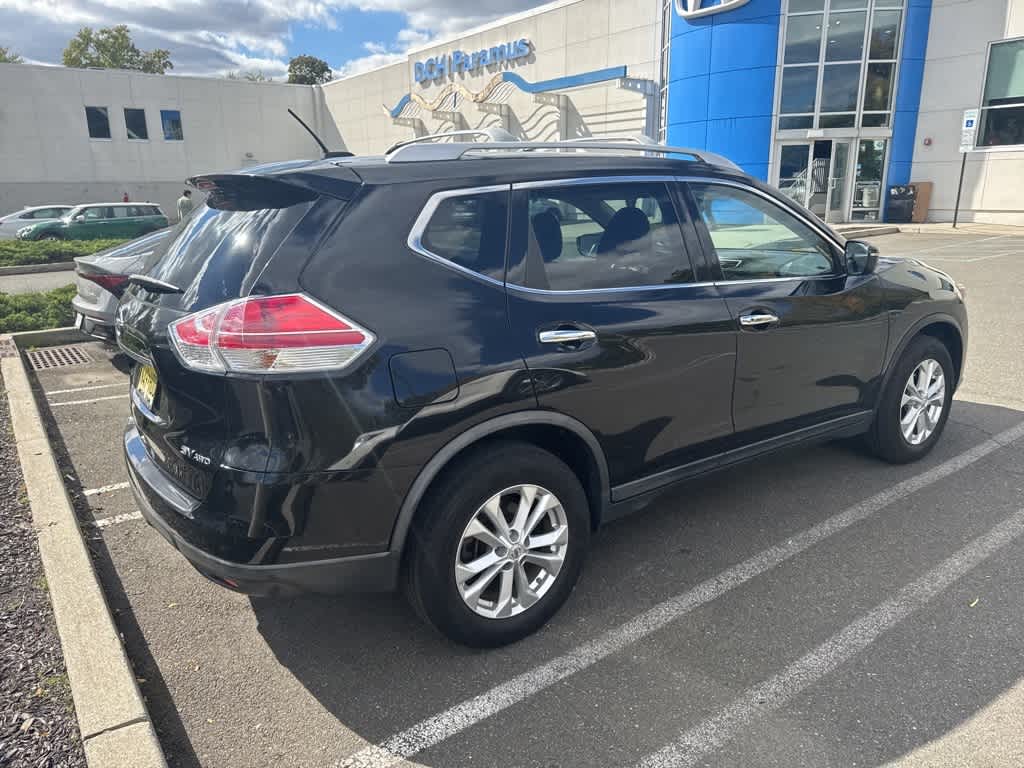 Thumbnail: 2016 Nissan Rogue - 8