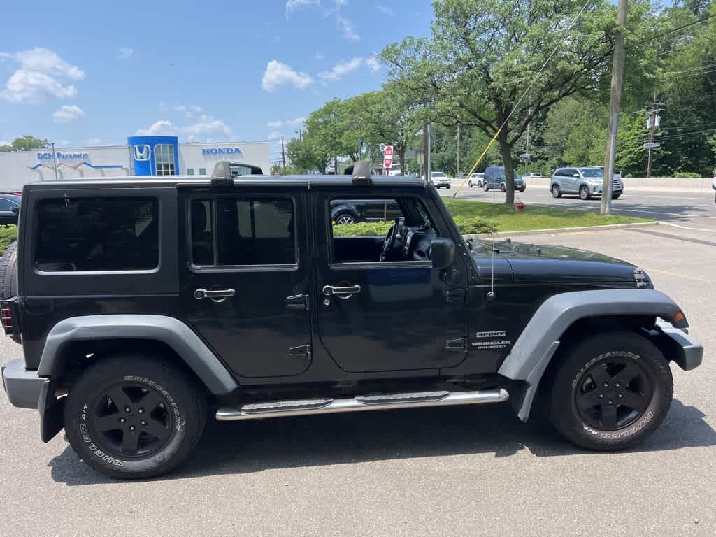 Thumbnail: 2016 Jeep Wrangler - 6