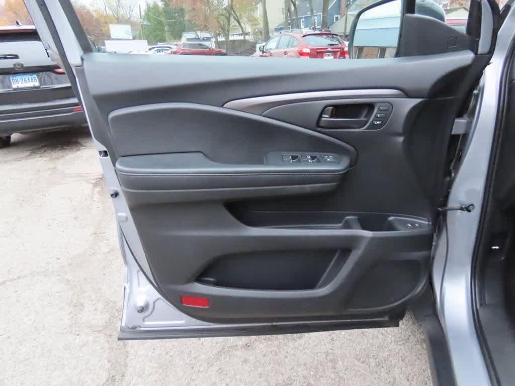 Thumbnail: 2023 Honda Passport - 14