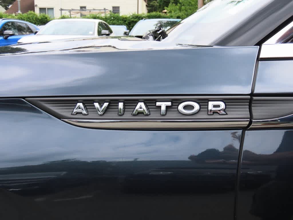 Thumbnail: 2022 Lincoln Aviator - 7