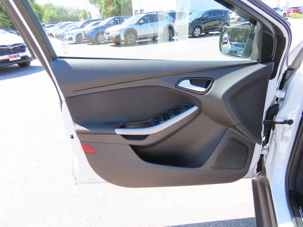 Thumbnail: 2014 Ford Focus - 14