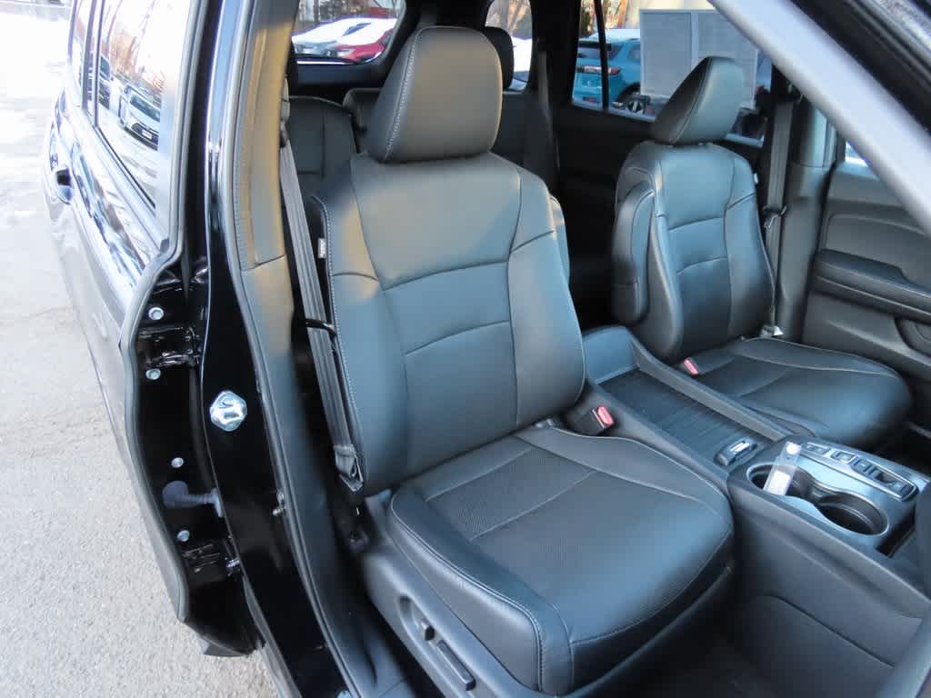 Thumbnail: 2023 Honda Passport - 15