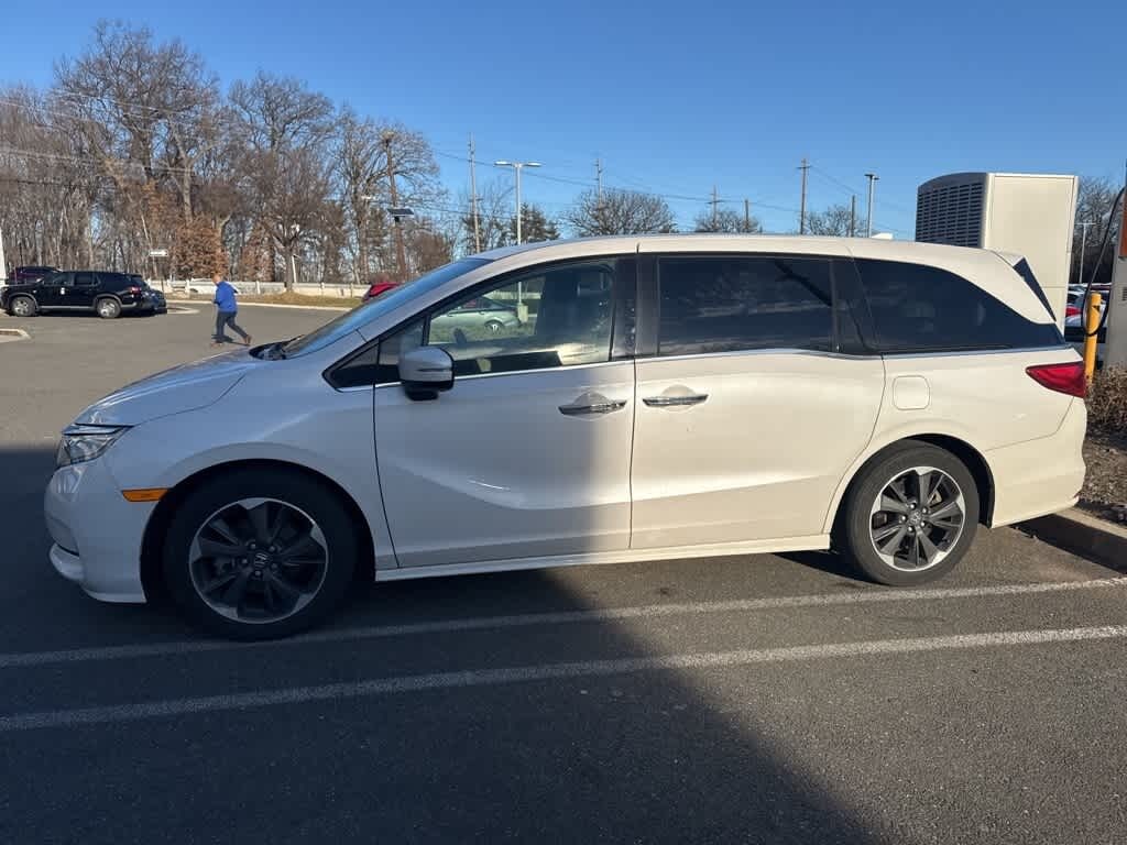 Certified 2023 Honda Odyssey Elite Van