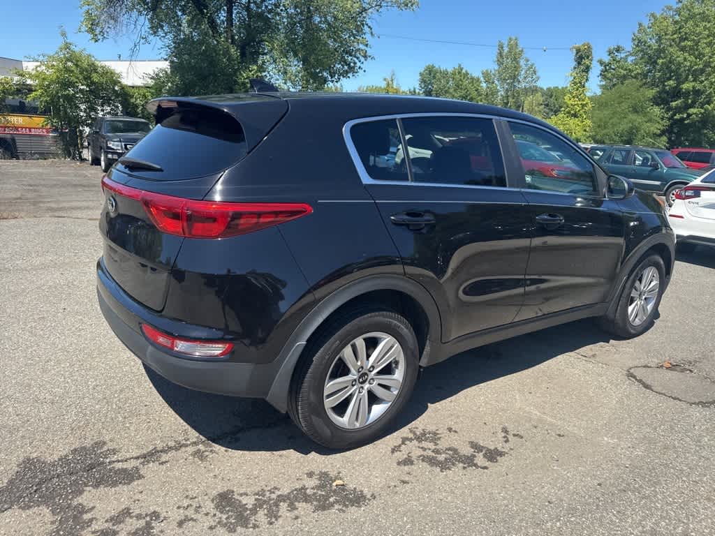 Thumbnail: 2017 Kia Sportage - 19