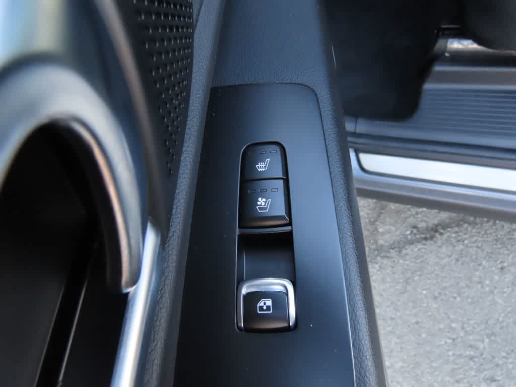 Thumbnail: 2024 Kia Telluride - 21