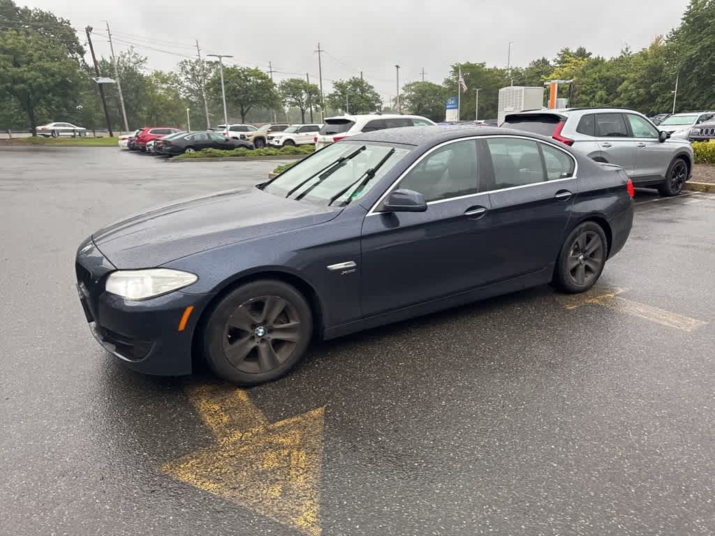 Thumbnail: 2011 BMW 5 Series - 3