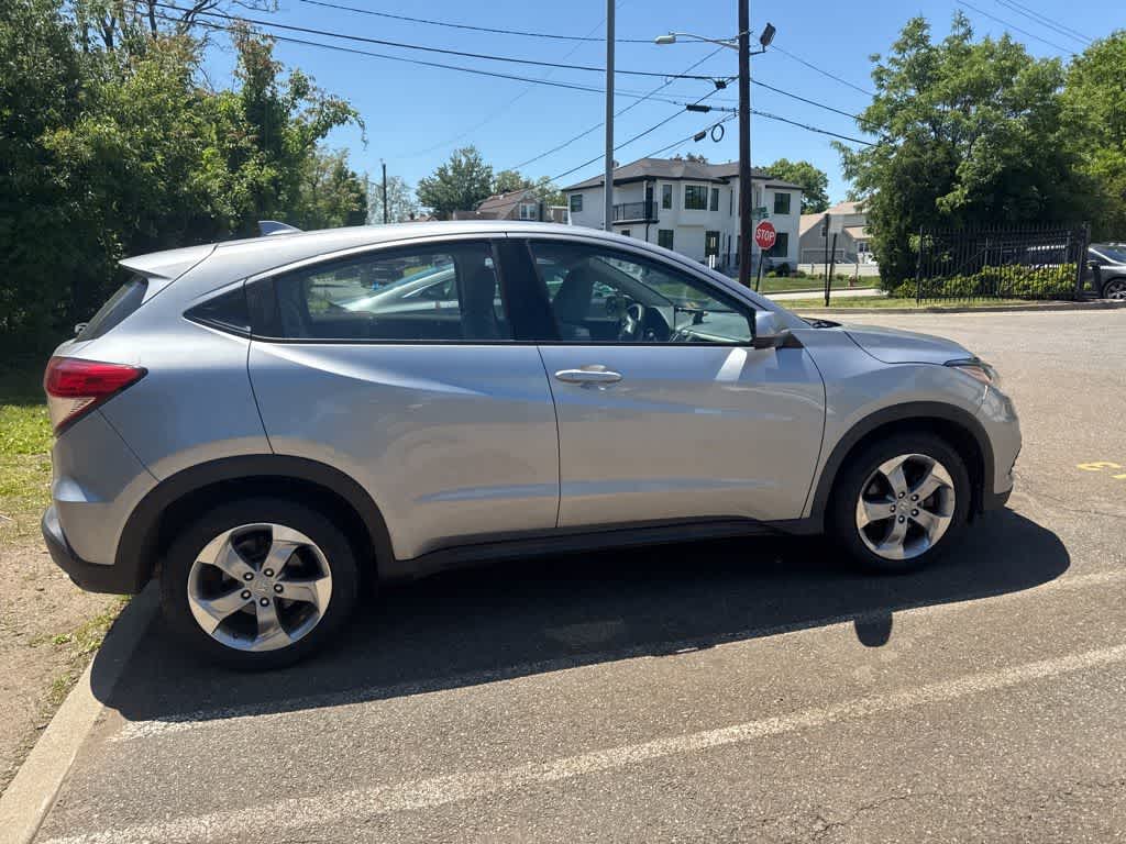Thumbnail: 2021 Honda HR-V - 4