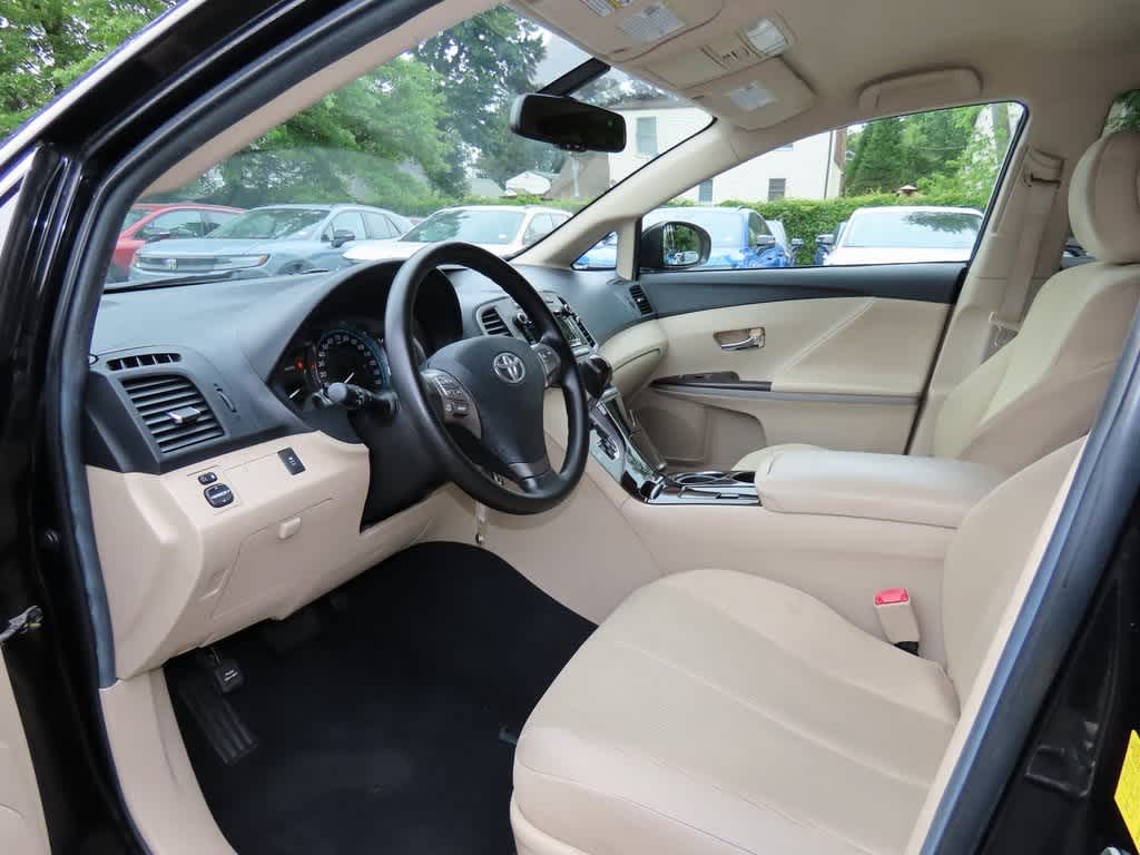 Thumbnail: 2010 Toyota Venza - 2