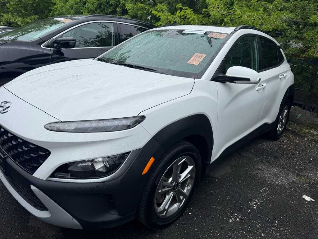 2022 Hyundai Kona SEL 2