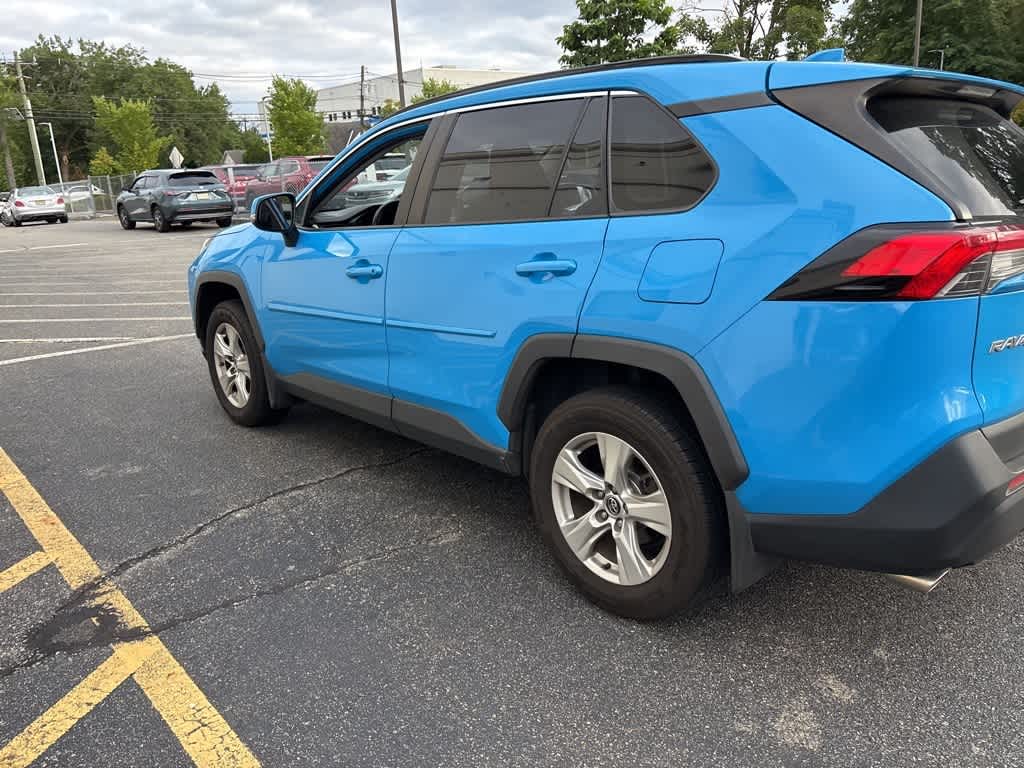 Thumbnail: 2019 Toyota RAV4 - 13