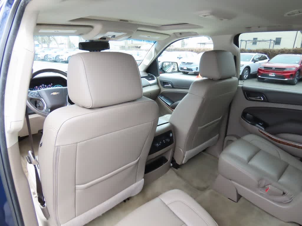 Thumbnail: 2017 Chevrolet Tahoe - 14