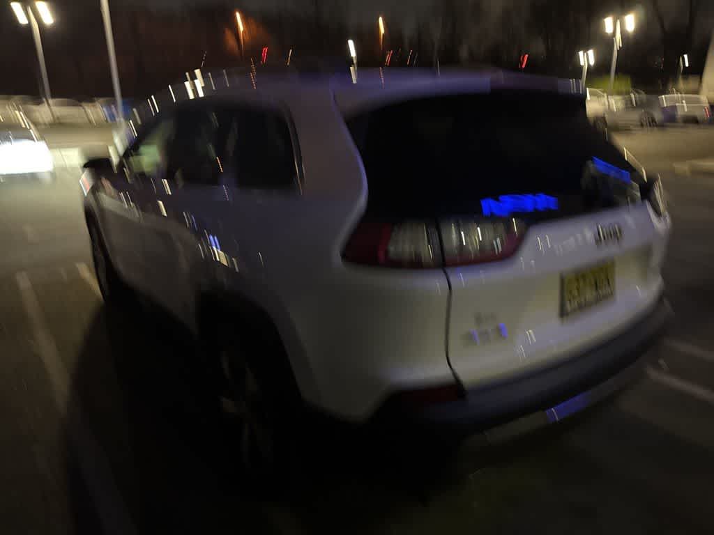 Thumbnail: 2020 Jeep Cherokee - 20