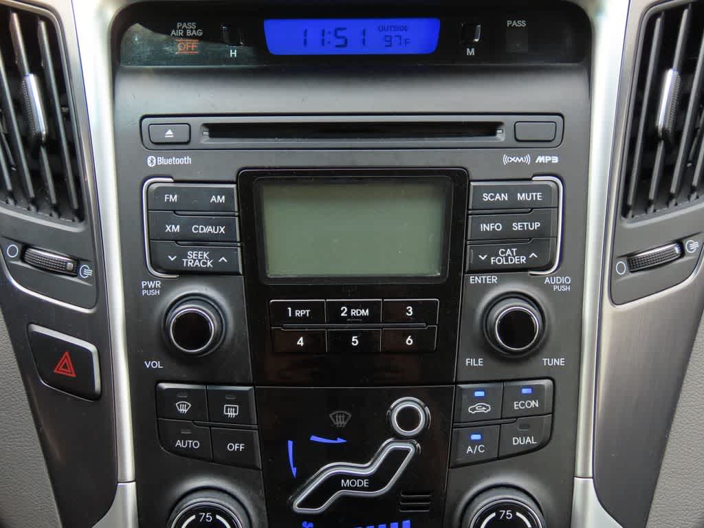 Thumbnail: 2011 Hyundai Sonata - 19
