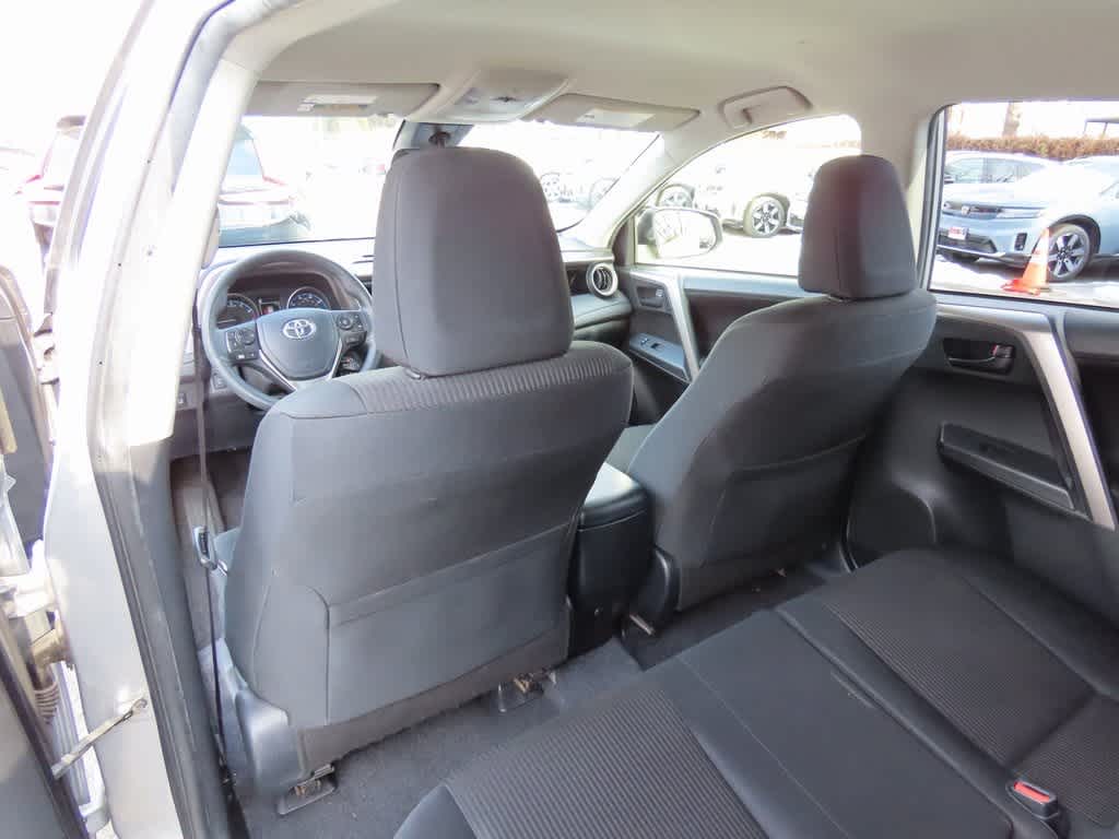 Thumbnail: 2018 Toyota RAV4 - 15