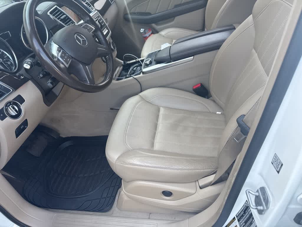 Thumbnail: 2015 Mercedes-Benz GL-Class - 11