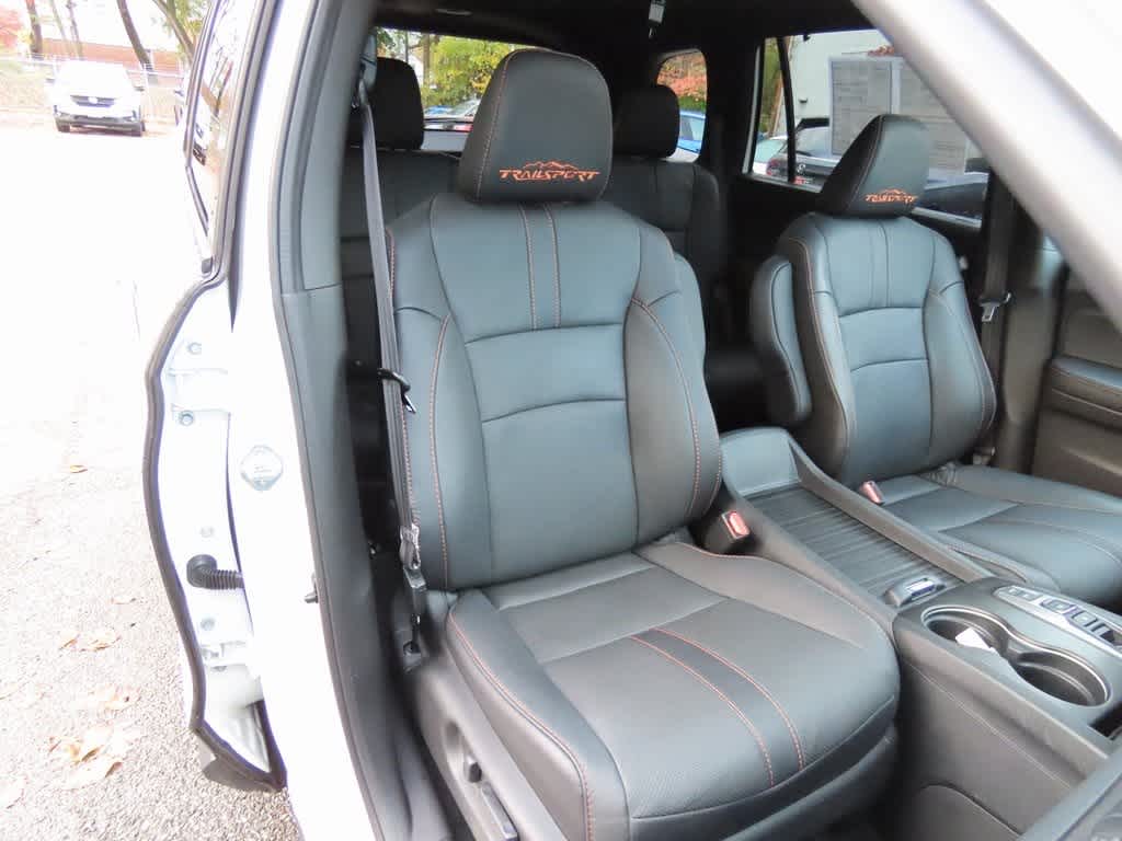 Thumbnail: 2022 Honda Passport - 16