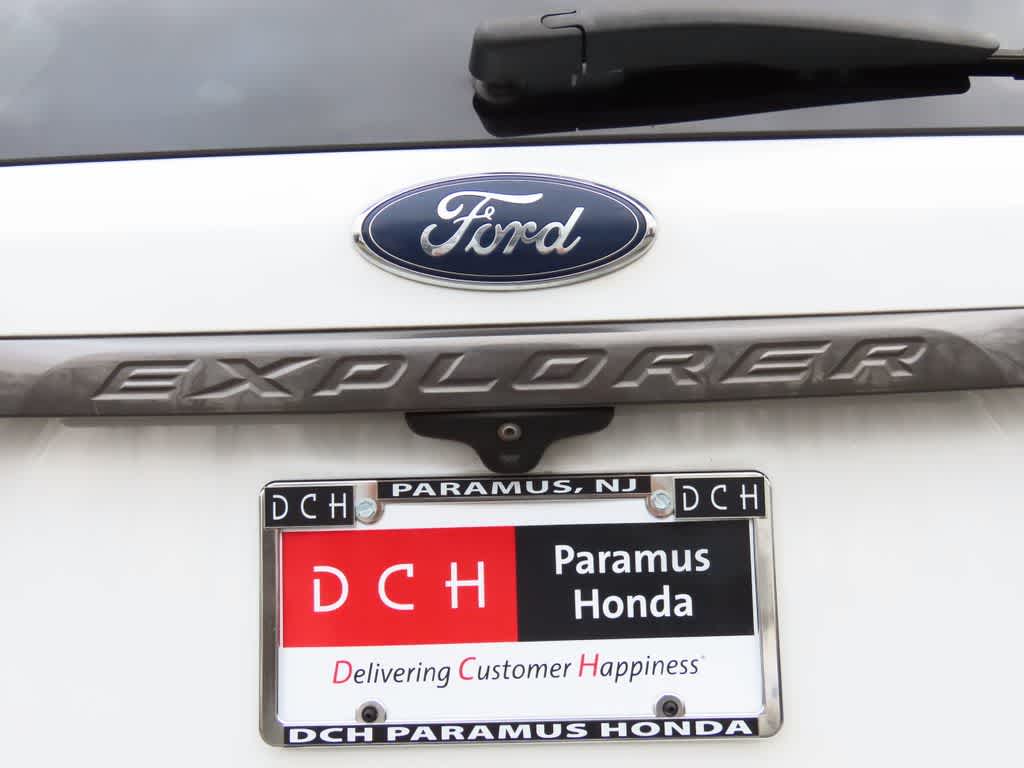 Thumbnail: 2017 Ford Explorer - 7