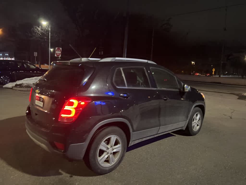 Thumbnail: 2018 Chevrolet Trax - 12