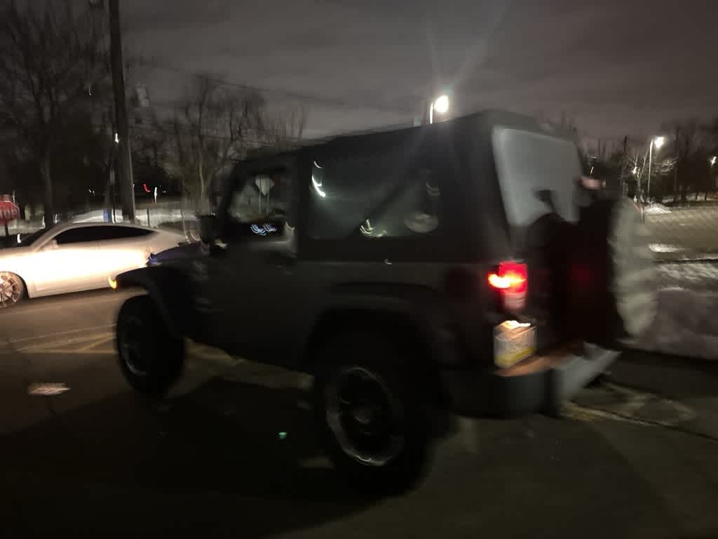 Thumbnail: 2016 Jeep Wrangler - 18