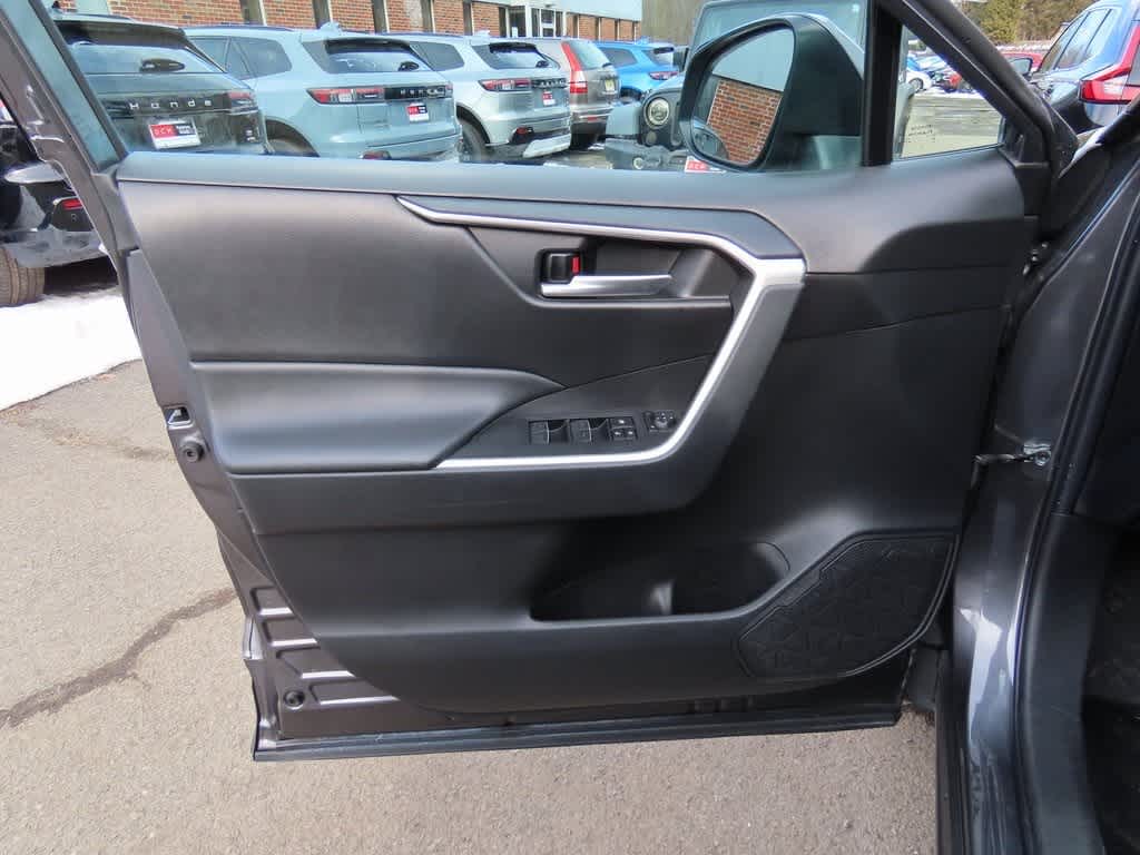 Thumbnail: 2023 Toyota RAV4 - 15