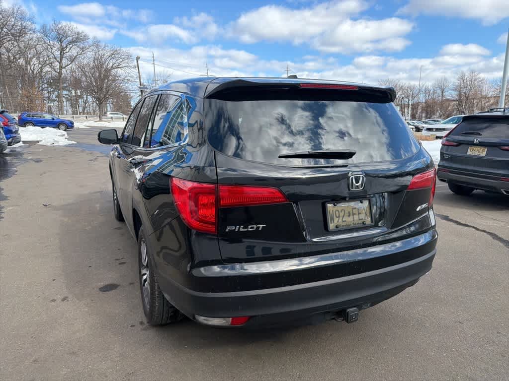 Thumbnail: 2018 Honda Pilot - 10