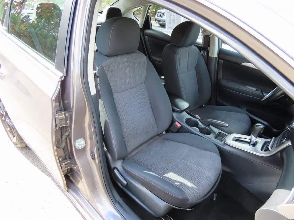 Thumbnail: 2015 Nissan Sentra - 16